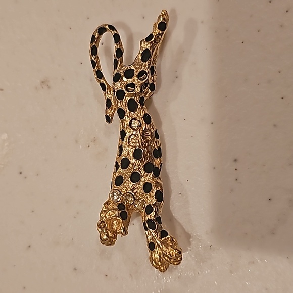 VINTAGE Leapard Pin - Picture 2 of 3